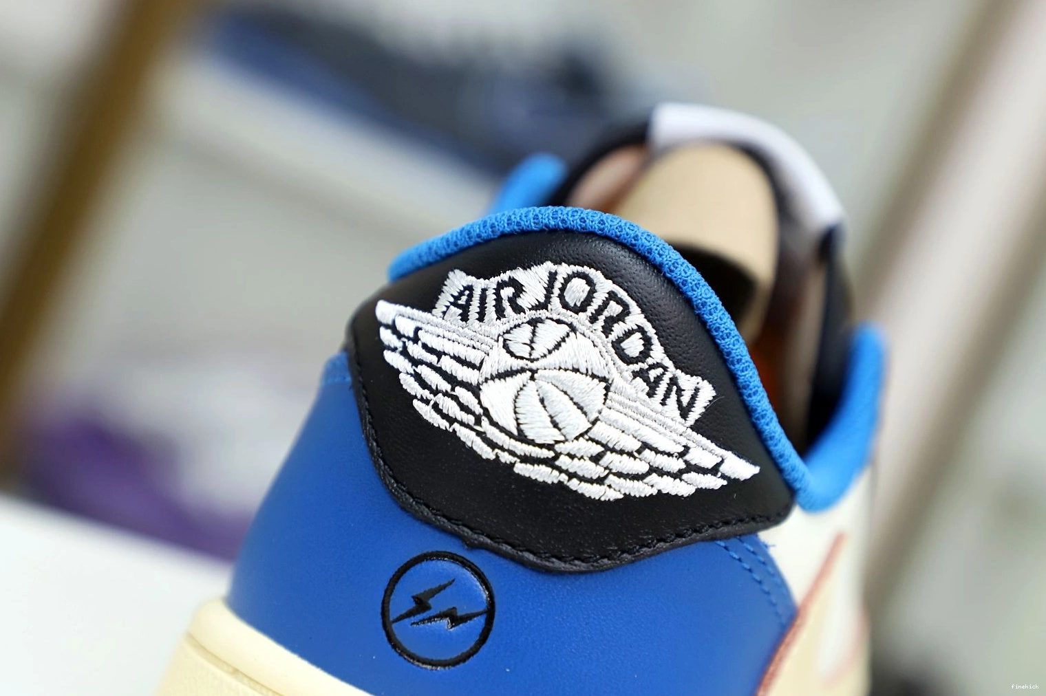 SCOTT X AIR DESIGN 1 FRAGMENT LOW JORDAN TRAVIS X 1125